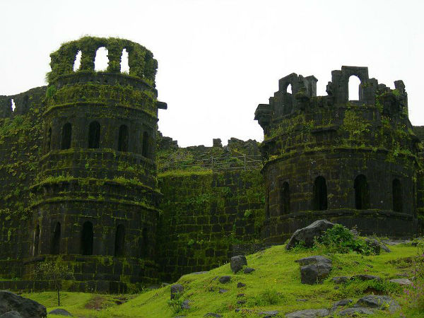 ಮಣಿಕ್ಗಡ್ ಕೋಟೆ