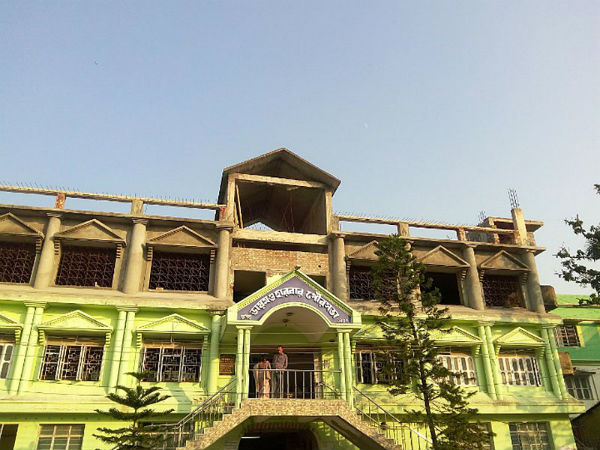 ಸ್ಪಾಟ್ ಡೈಮಂಡ್ ಹಾರ್ಬರ್