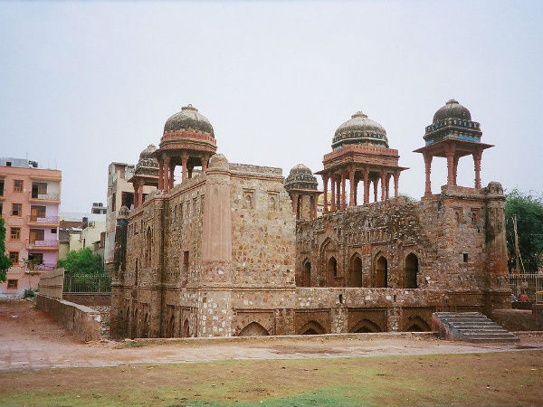 ಸಭಾಂಗಣಗಳು
