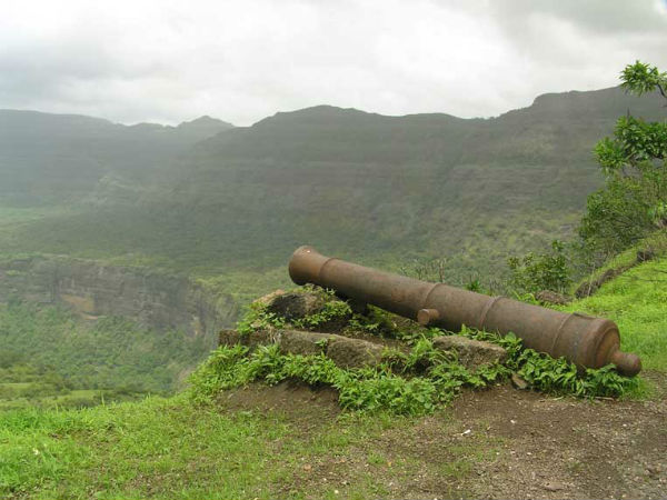ಸಮುದ್ರ ಮಟ್ಟಕ್ಕಿಂತ 3100 ಅಡಿ ಎತ್ತರದಲ್ಲಿದೆ