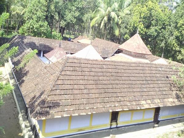 ಇಲ್ಲಿರುವ ಇತರ ದೇವತೆಗಳು