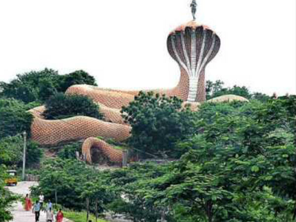 ವೆಮುಲಾವಾಡ ದೇವಸ್ಥಾನ