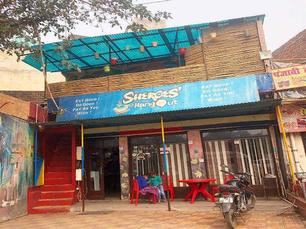 ಶೆರೋಸ್ ಹ್ಯಾಂಗ್ಔಟ್ ಕೆಫೆ
