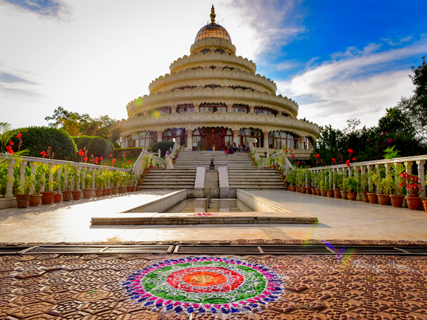 ಆರ್ಟ್ ಆಫ್ ಲೀವಿ೦ಗ್