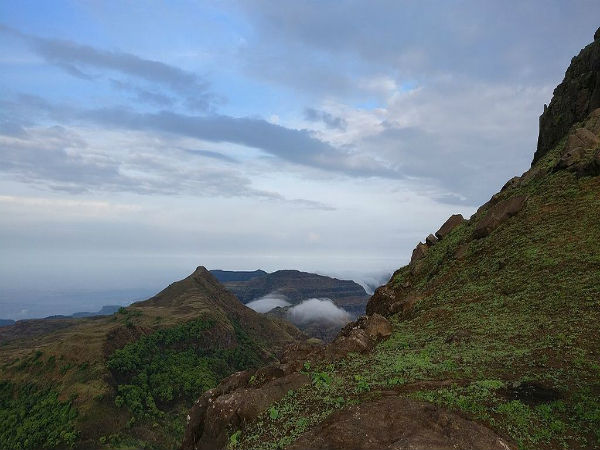 ಎಲ್ಲಿದೆ ಈ ಕಲ್ಸುಬಾಯ್ ಬೆಟ್ಟ