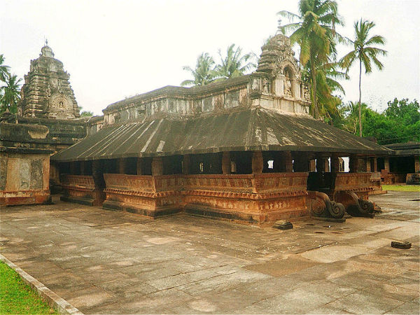 ಐದು ಹೆಡೆಗಳ ನಾಗರ ಶಿಲ್ಪ