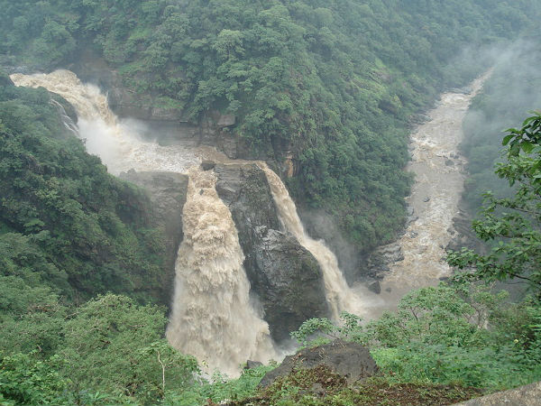 ಎಲ್ಲಿದೆ ಮಾಗೋಡ್ ಫಾಲ್ಸ್