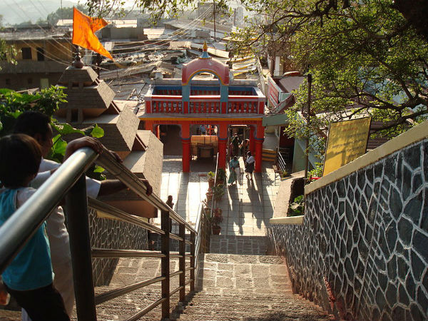 ಲಕ್ಷಾಂತರ ಜನರು ಸೇರುತ್ತಾರೆ