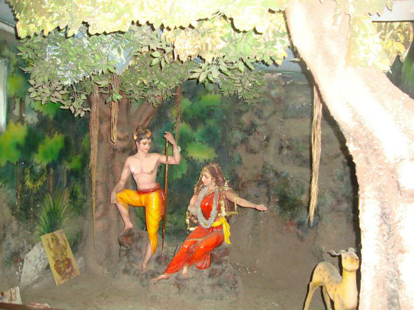 ರಾಮ, ಲಕ್ಷಣ, ಸೀತೆಯ ವಿಗ್ರಹವಿದೆ