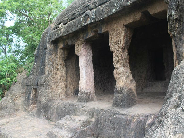 ಬೌದ್ಧ ಸನ್ಯಾಸಿಗಳು ಆಶ್ರಯ ತಾಣ