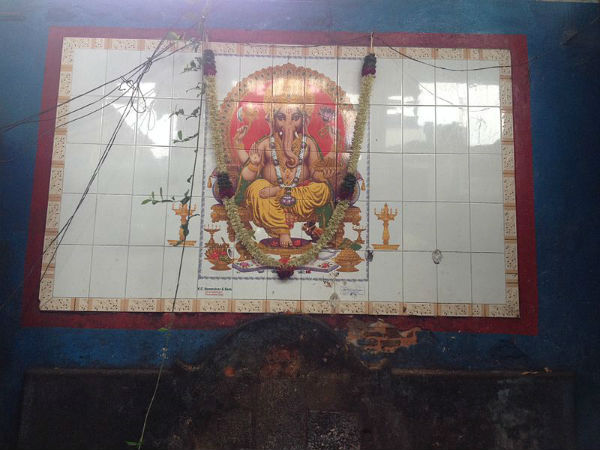 ದೇವಾಲಯದ ಒಳಗೆ ಇರುವ ಶಿಲ್ಪಗಳು