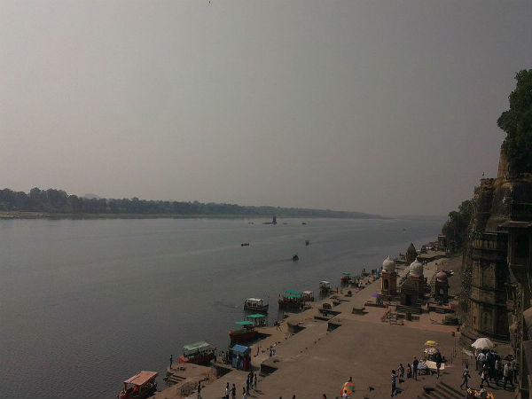 ನರ್ಮದಾ ನದಿಯನ್ನು ತಡೆದ ರಾಜ