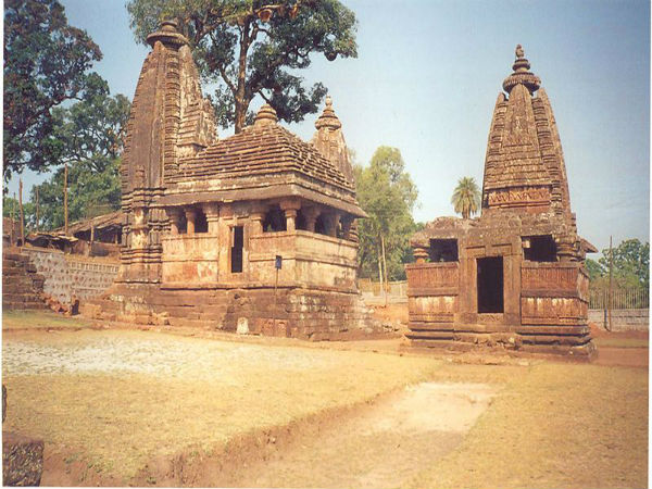 ಕಥೆಯ ಪ್ರಕಾರ