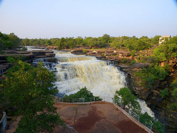 ರಾಜದರಿ ಮತ್ತು ದೇವದರಿ ಜಲಪಾತ