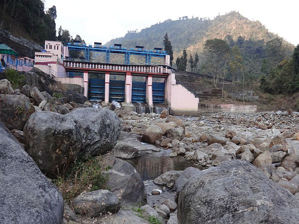 ಬಿಂದು ಅಣೆಕಟ್ಟು