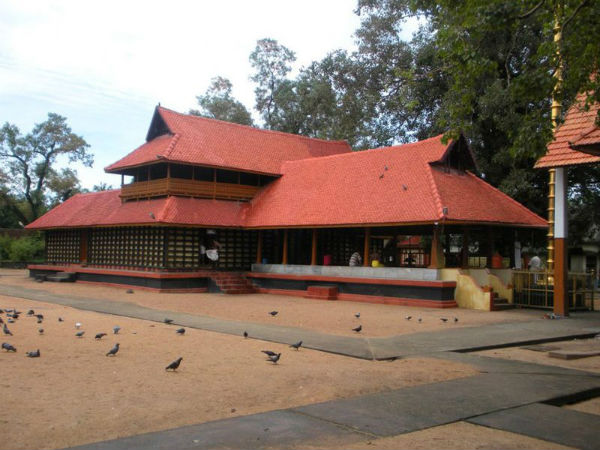 ಮುಲ್ಲಕ್ಕಲ್ ರಾಜ ರಾಜೇಶ್ವರಿ