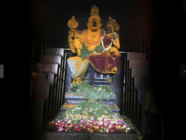 ತೊಡೆಯ ಮೇಲೆ ಭೂದೇವಿ