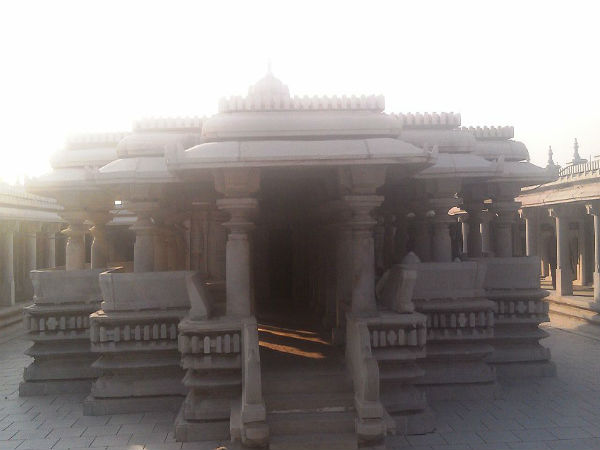 ಹಳೆಯ ದೇವಸ್ಥಾನ