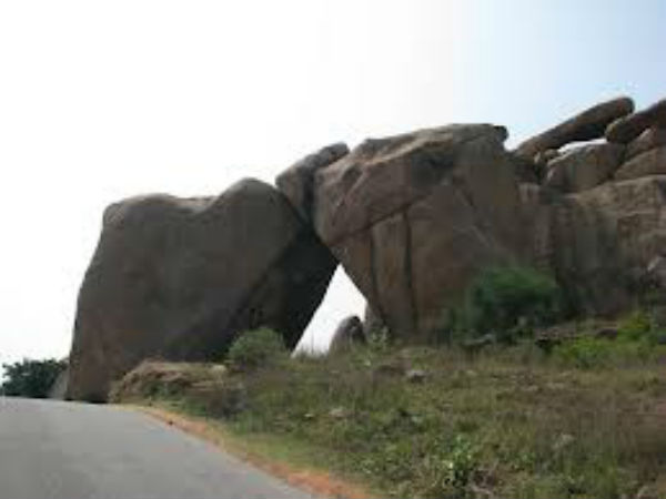 ಕಮಾನು ಮಾರ್ಗ