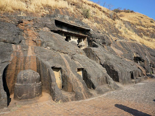ಬೌದ್ಧ ಶೈಲಿಯ ಕೆತ್ತನೆ