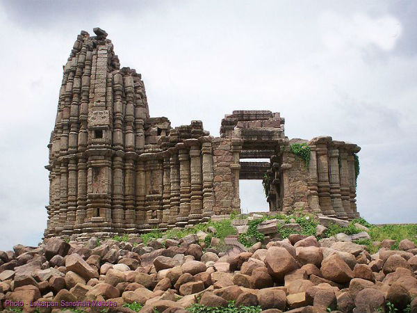 ಐತಿಹಾಸಿಕ ಸ್ಥಳಗಳು