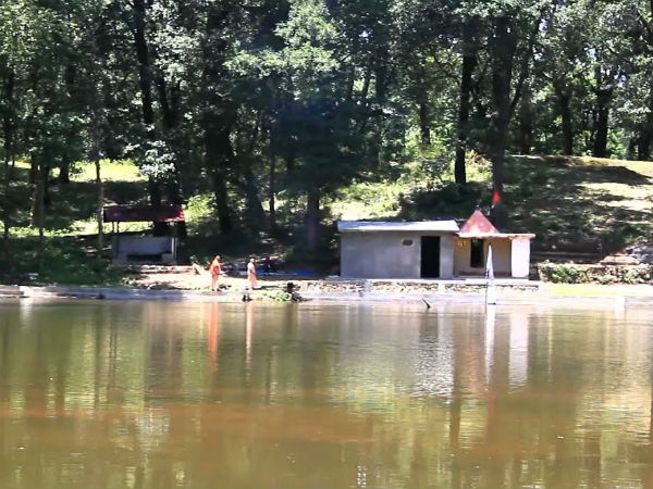 ಸ್ಫಟಿಕ ನೀಲಿ ಸರೋವರ