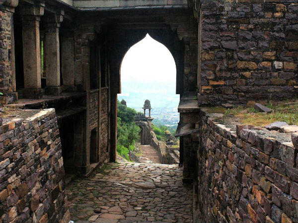 ಅನೇಕ ಪುಣ್ಯಕ್ಷೇತ್ರಗಳಿವೆ