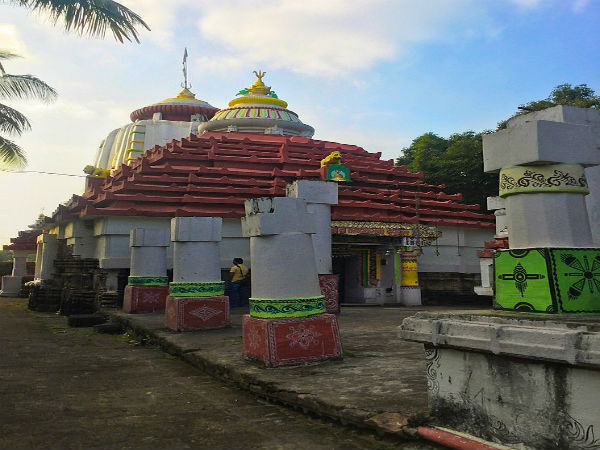 ಸುತ್ತಮುತ್ತವಿರುವ ಪ್ರವಾಸಿ ಸ್ಥಳಗಳು