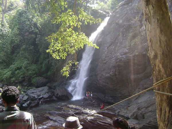 ಸೂಜಿ ಆಕಾರದ ಬಂಡೆ