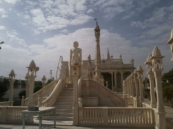 ಜೈನ ಗಾಜಿನ ದೇವಸ್ಥಾನ
