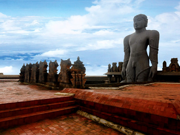 8. ಶ್ರವಣ ಬೆಳಗೊಳ