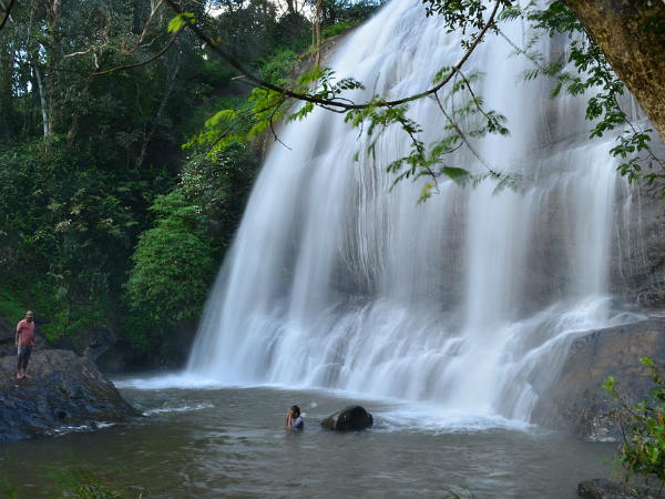 1) ಚೆಲವರ ಜಲಪಾತ