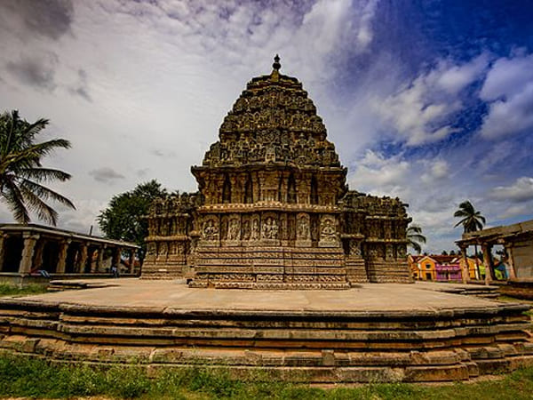 2. ಚೆನ್ನಕೇಶವ ದೇವಸ್ಥಾನ