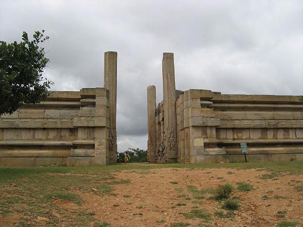ಆಸಕ್ತಿದಾಯಕ ಇನ್ನಿತರ ಸ್ಥಳಗಳು