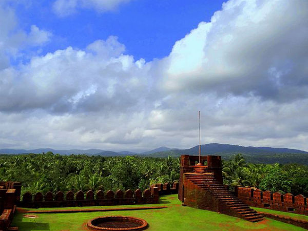 ಮಿರ್ಜಾನ್ ಕೋಟೆ