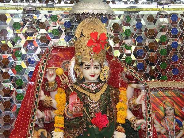 8. ಚೈತ್ರ ನವರಾತ್ರಿ / ರಾಮ ನವರಾತ್ರಿ
