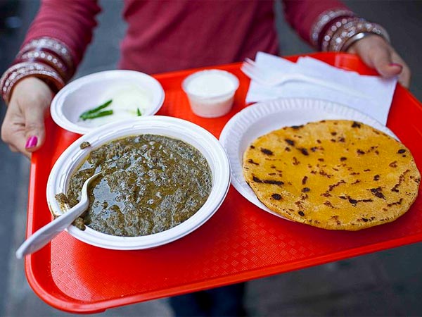 ಮಕ್ಕೆ ದಿ ರೋಟಿ ಮತ್ತು ಸರ್ಸೋ ದಾ ಸಾಗ್ (ಜೋಳದ ರೊಟ್ಟಿ ಮತ್ತು ಸರ್ಸೋ ದ ಸಾಗ್) ಅಮೃತ್ ಸರ
