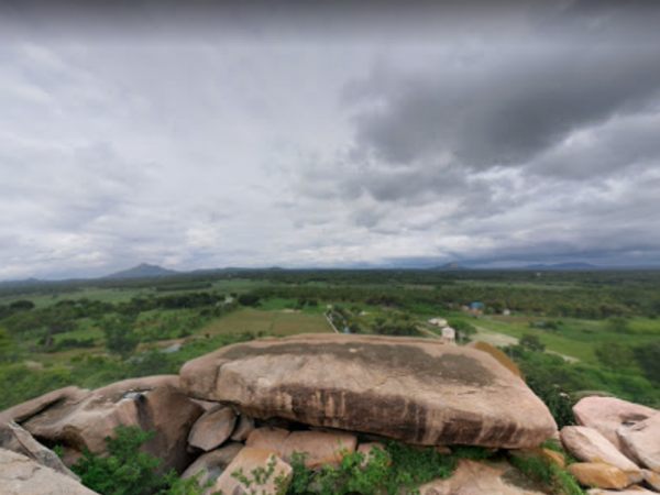 8. ಸ್ಕಂದಗಿರಿ :